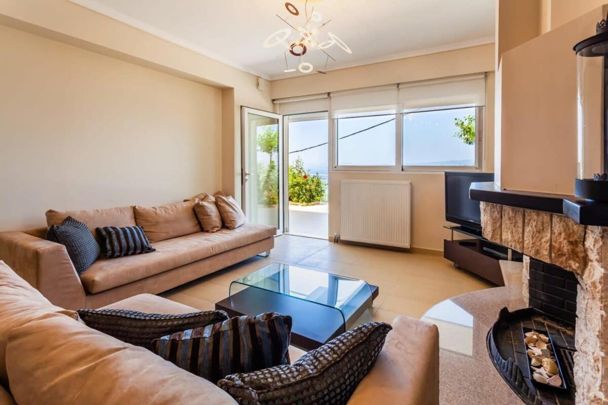 칼라마타 Aigli Fully Equipped Getaway - Seaview Lux Retreat 빌라 외부 사진